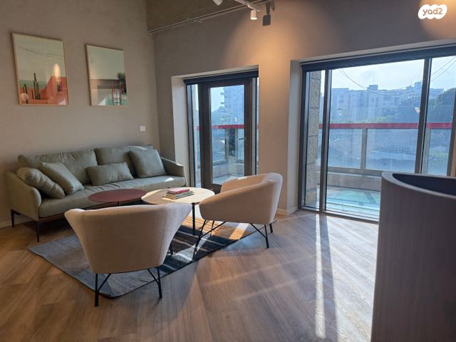 חלל עבודה משותף, אפרידר, אשקלון