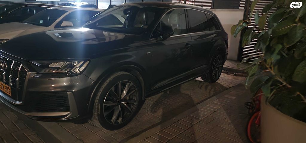 אאודי Q7