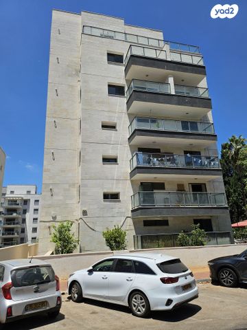 אליעזר יפה 39