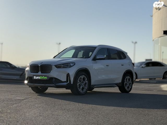 מודעת רכב ב מ וו IX1