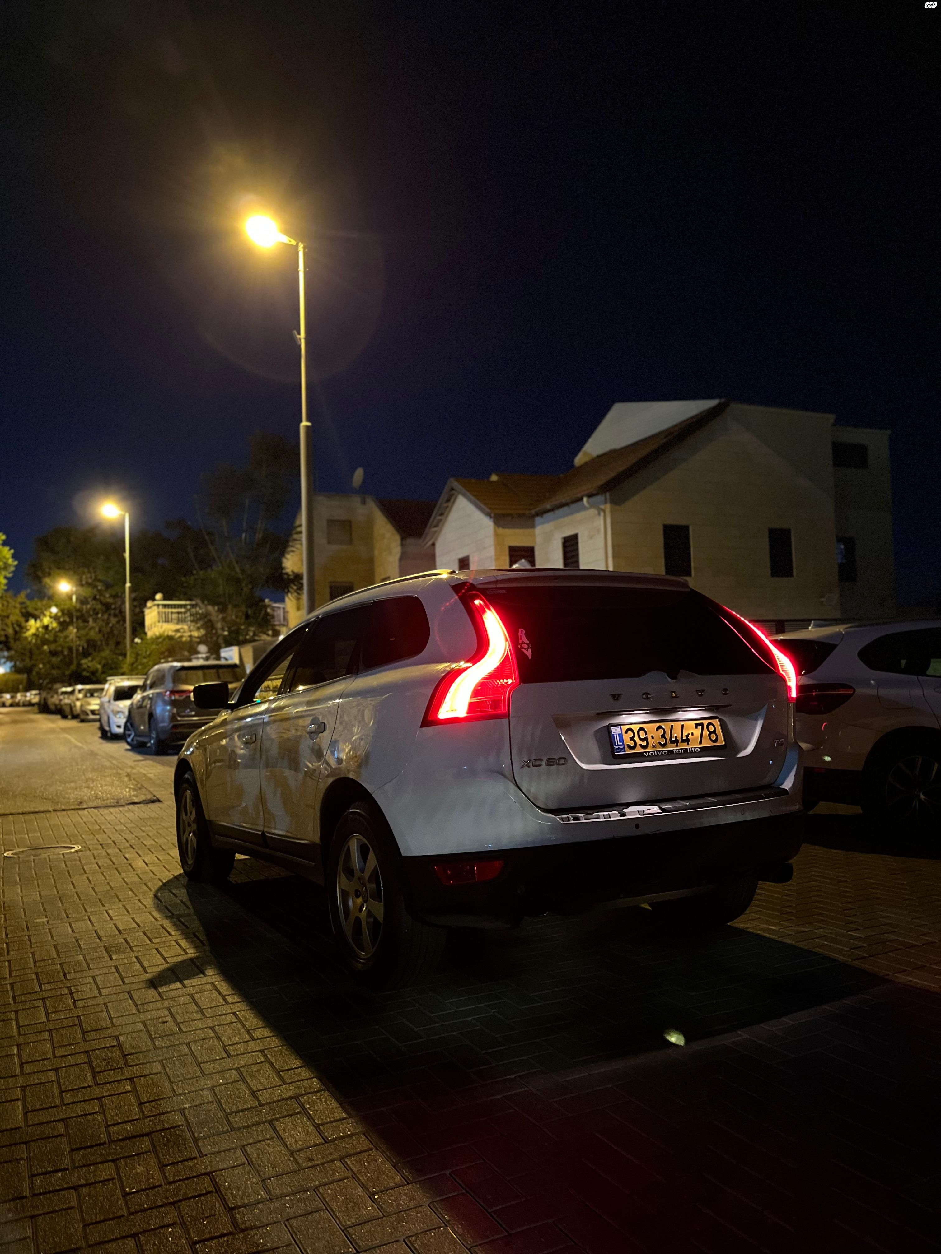 מודעת רכב וולוו XC60