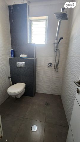 דירה, מפרץ שלמה 98, קרית שרת מערב, חולון