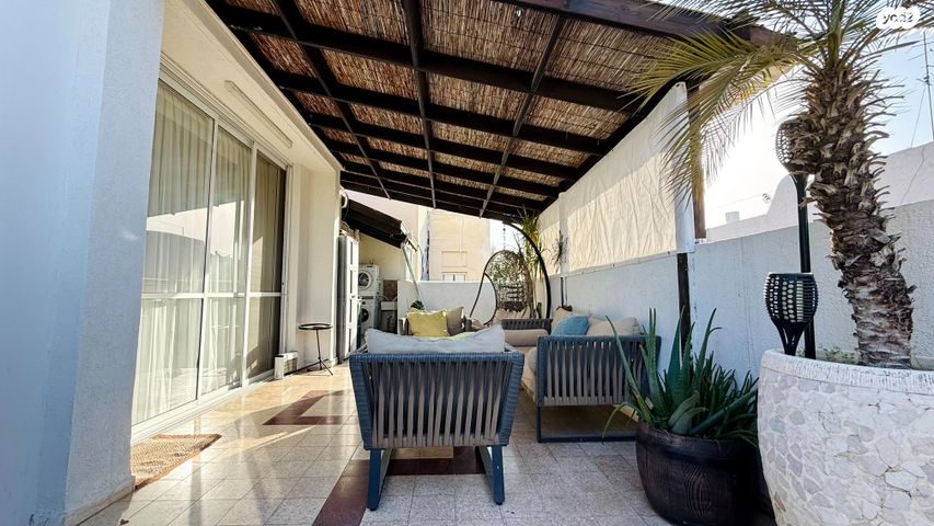 גג/ פנטהאוז, עמיאל רוז'נסקי, אפרים, רחובות