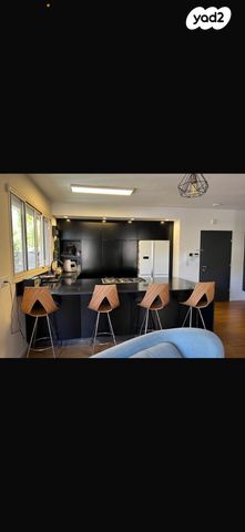 דירת גן, שלמה המלך, רסקו ג', הוד השרון