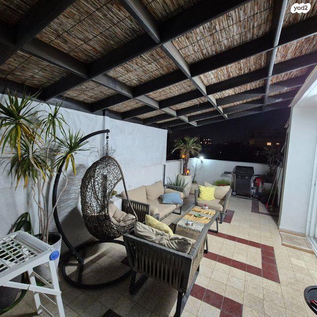 גג/ פנטהאוז, עמיאל רוז'נסקי, אפרים, רחובות