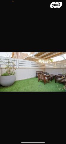 דירת גן, שלמה המלך, רסקו ג', הוד השרון