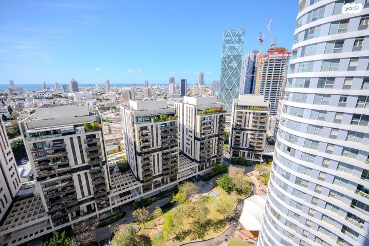 דופלקס, גרציאני יצחק 8, גני שרונה, קרית הממשלה, תל אביב יפו