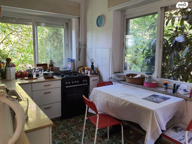 דירה, דרך חברון 61, גבעת חנניה, אבו תור, ירושלים