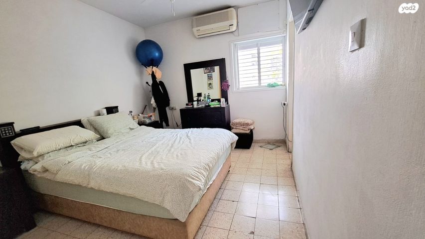 דירה, האשל, דובדבן הכפר, כפר סבא