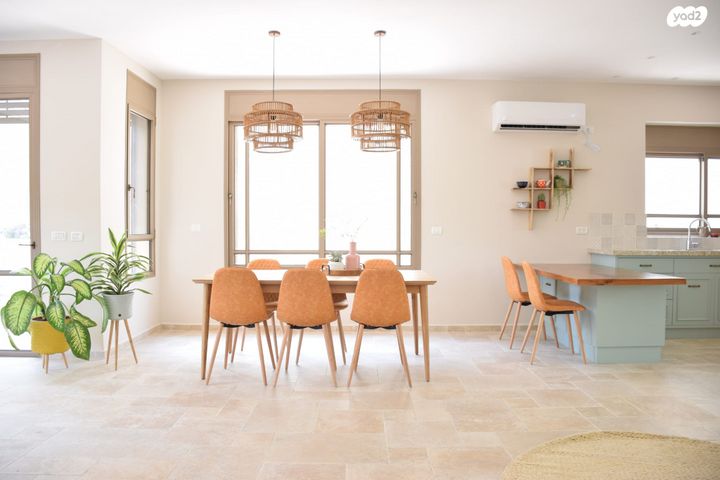 דו משפחתי, שערי תקווה