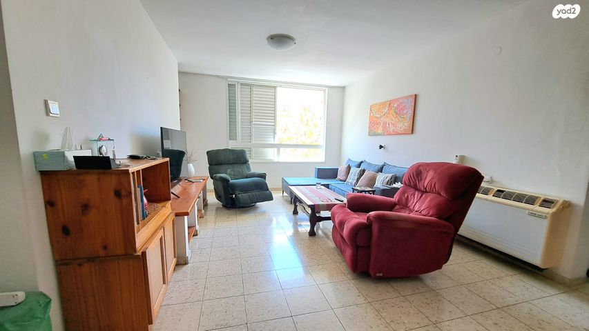 דירה, האשל, דובדבן הכפר, כפר סבא