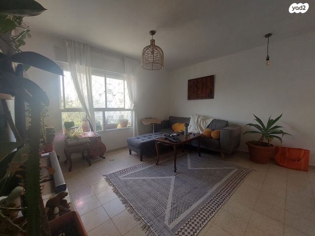 דירה, אהרון לובלין, גני אביב, לוד