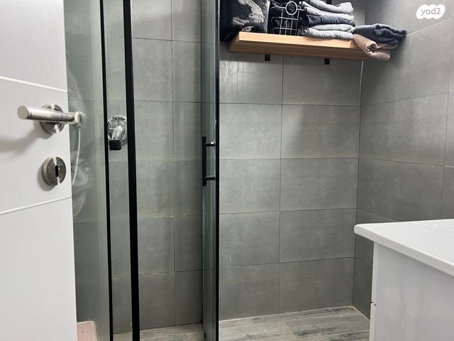 דירה, הדרור, נאות בן גוריון, יבנה