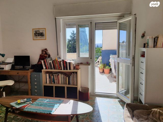 דירה, דרך חברון 61, גבעת חנניה, אבו תור, ירושלים