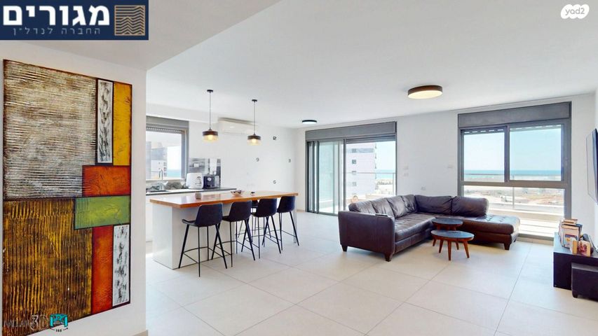 דירה, לח"י, גלי כרמל, טירת כרמל