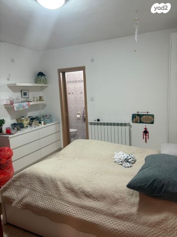 דירה, אלי תבין, פסגת זאב, ירושלים