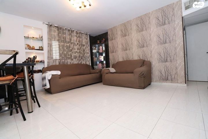 דירה, נווה זאב, נאות אילן, באר שבע