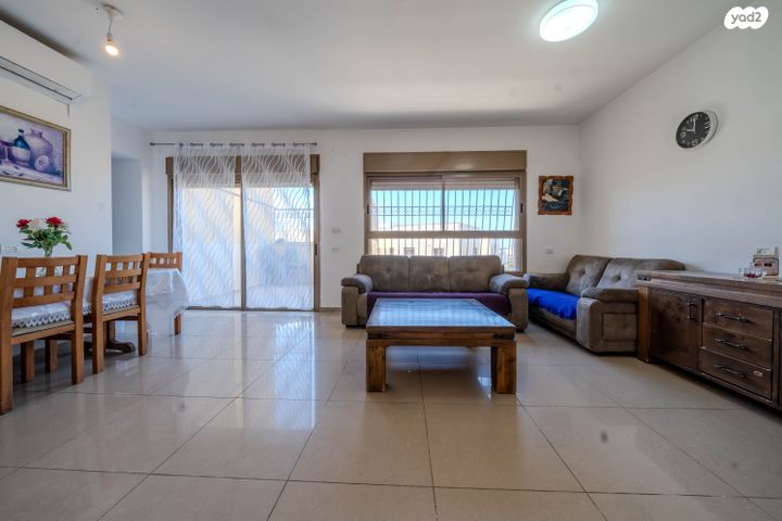 דירה, ברקת 33, אבני חן, חריש