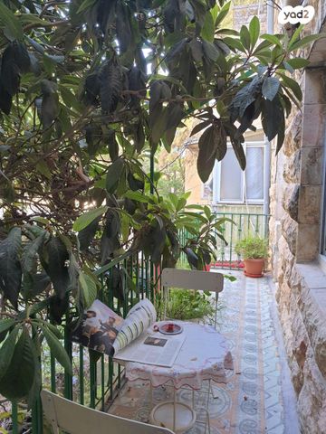 דירה, דרך חברון 61, גבעת חנניה, אבו תור, ירושלים