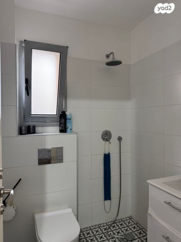 דירת גן, נחל נעמן, קרית גת