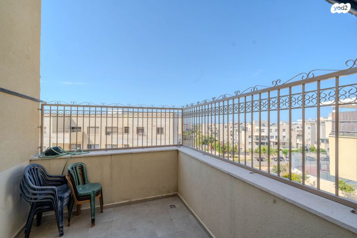 דירה, ברקת 33, אבני חן, חריש