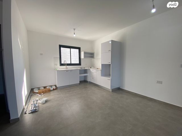 דירה, הגפן, כרמי הנדיב, אחוזת רוטנר, קרית מלאכי