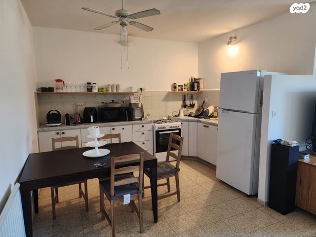 נווה שאנן 18