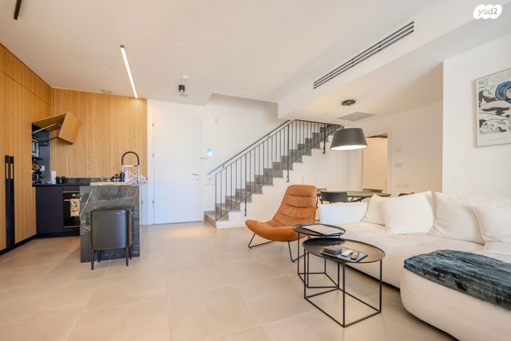 גרציאני יצחק 8