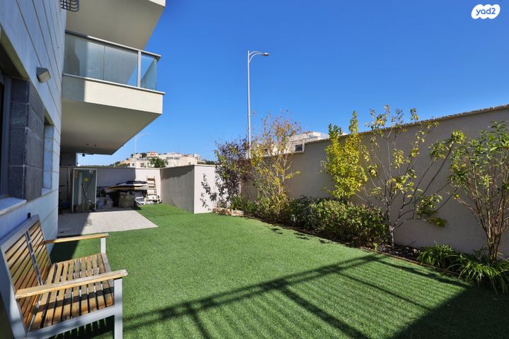 דירת גן, שוהם 23, אבני חן, חריש