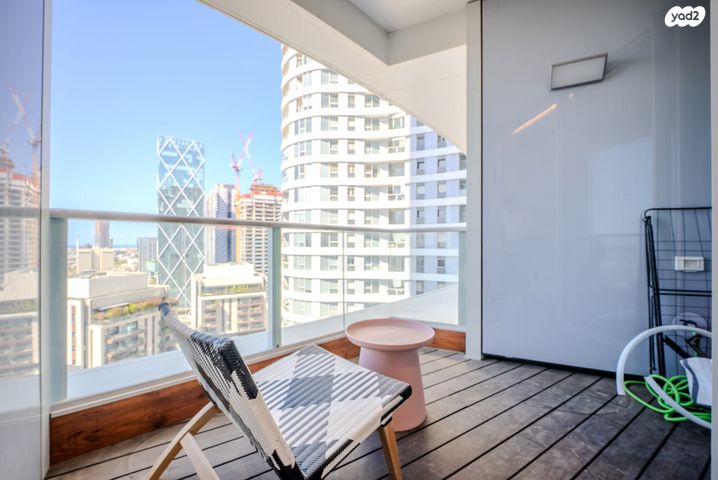 דופלקס, גרציאני יצחק 8, גני שרונה, קרית הממשלה, תל אביב יפו