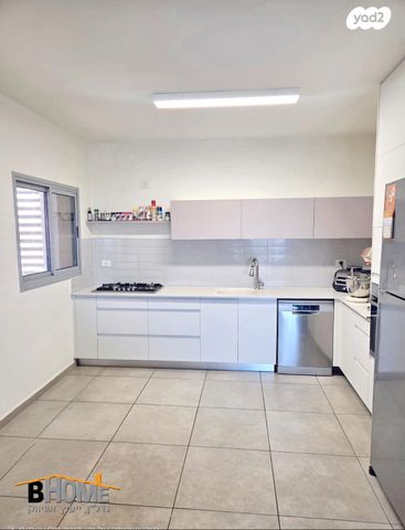 דירה, שדרות יצחק רבין, רמת אמיר, קדימה צורן