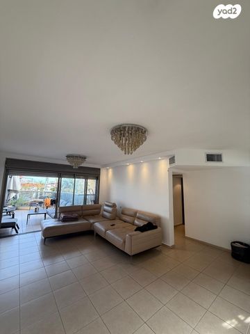 דירה, מעגל השלום, קרית חתני פרס נובל, ראשון לציון