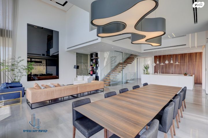 בית פרטי/ קוטג', אירוס, אירוס