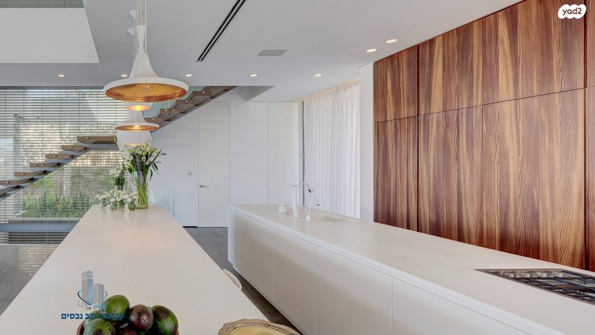 בית פרטי/ קוטג', אירוס, אירוס