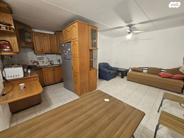 גיורא יוספטל 