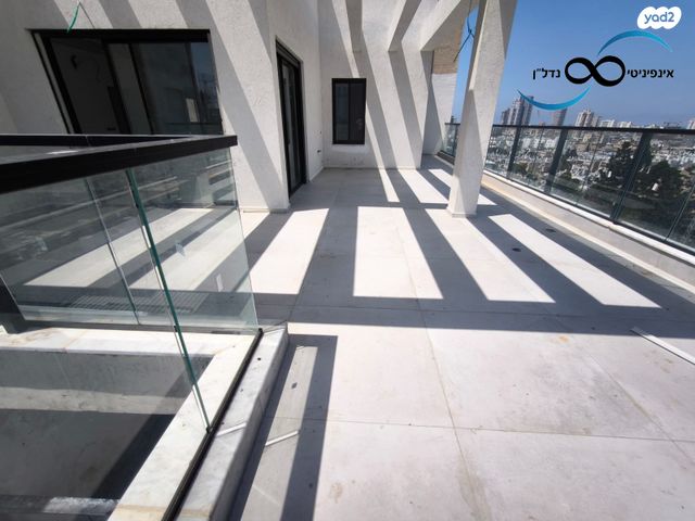 גג/ פנטהאוז, החשמונאים, לב העיר, בת ים