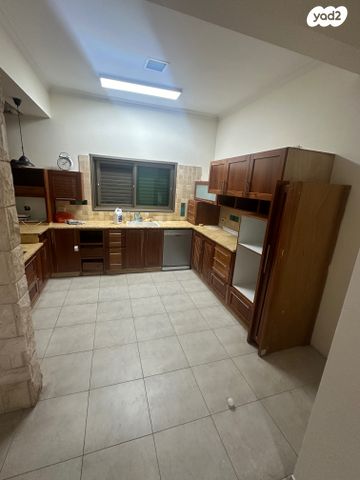 בית פרטי/ קוטג', יהודה גורודיסקי 23, א' / צפון מזרח העיר, רחובות