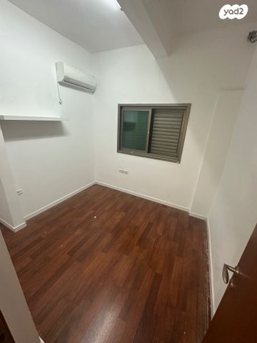 בית פרטי/ קוטג', יהודה גורודיסקי 23, א' / צפון מזרח העיר, רחובות