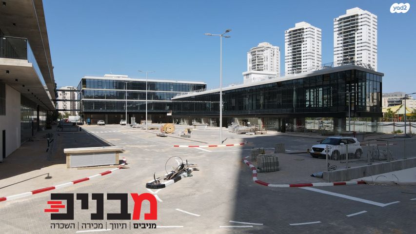 משרדים, שושנה דמארי, משכנות האומנים, קרית מוצקין