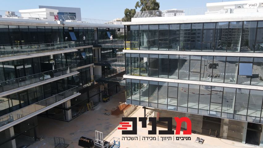 משרדים, שושנה דמארי, משכנות האומנים, קרית מוצקין