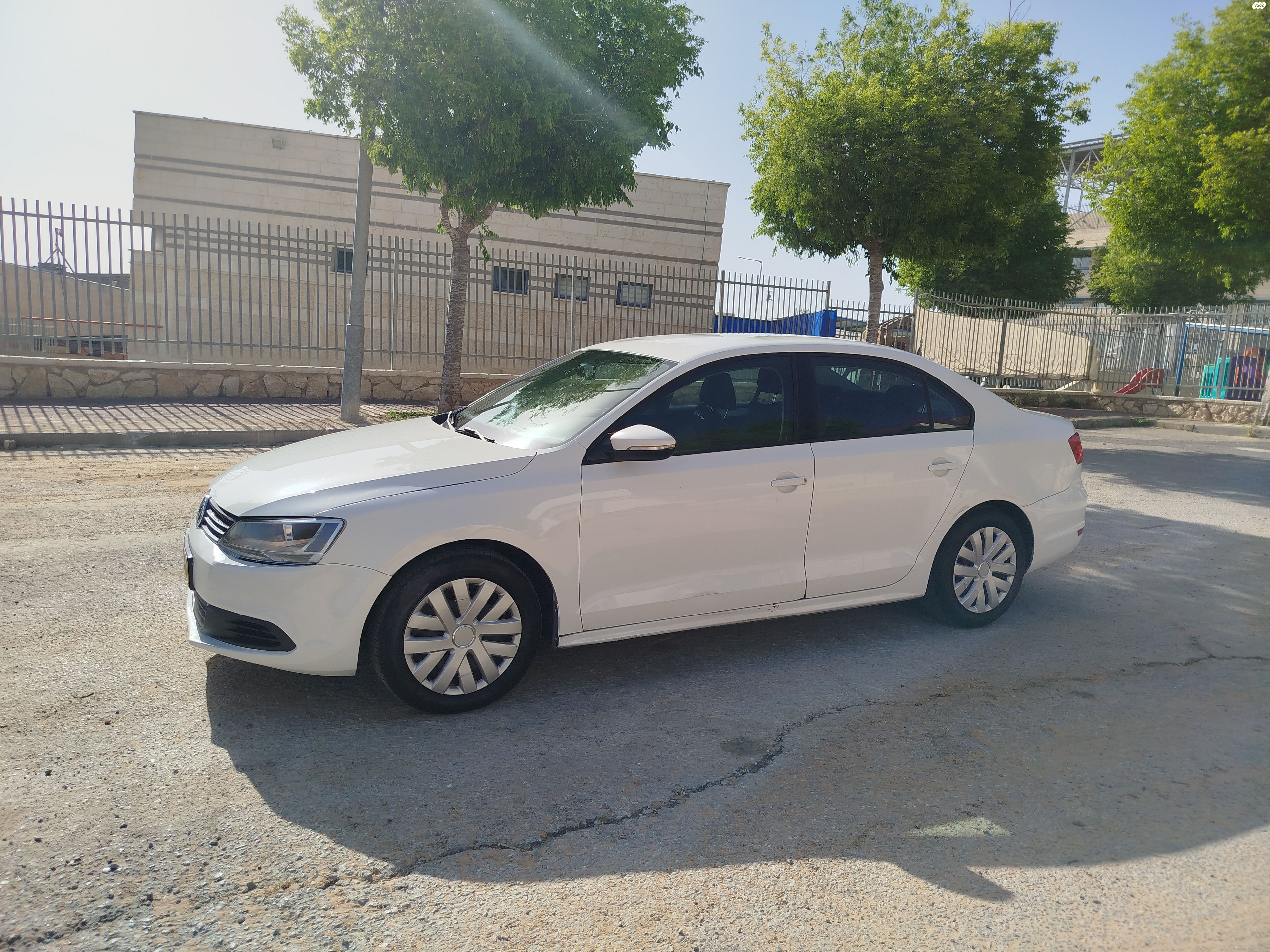 מודעת רכב פולקסווגן ג'טה 