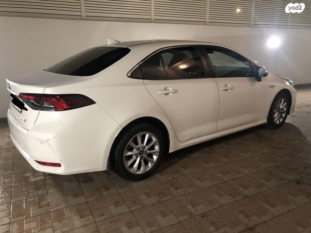 טויוטה קורולה