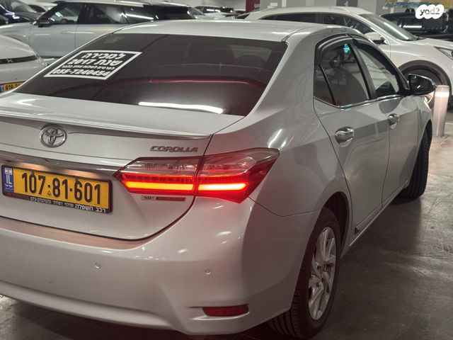 טויוטה קורולה