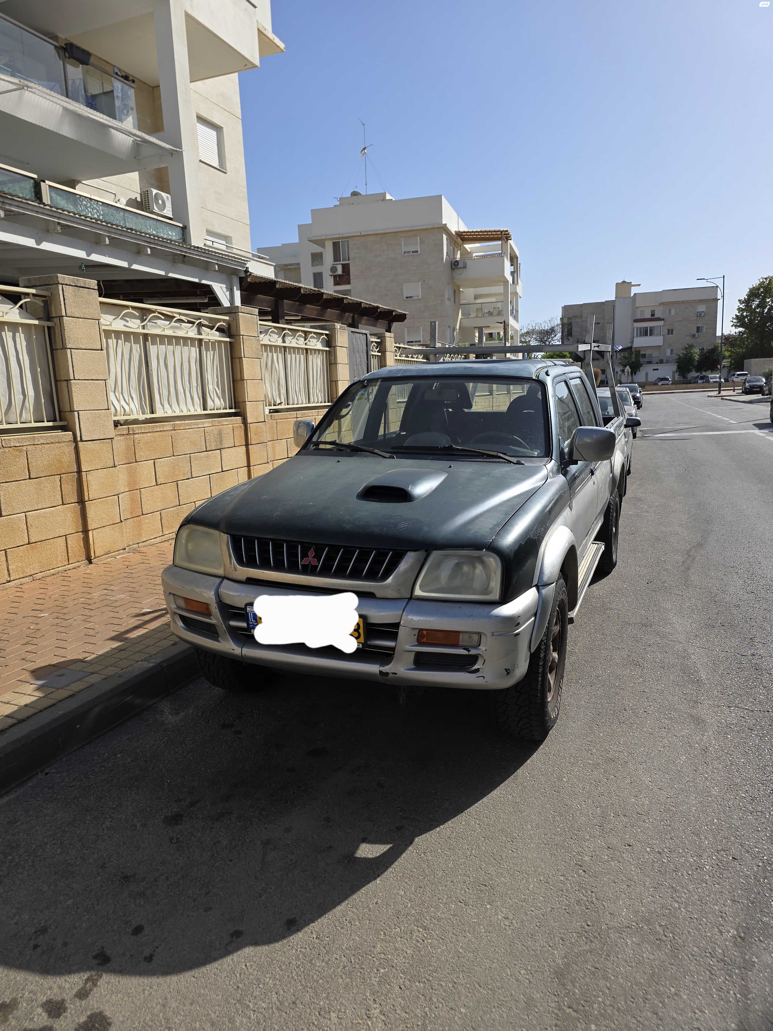 מודעת רכב מיצובישי טרייטון / L200