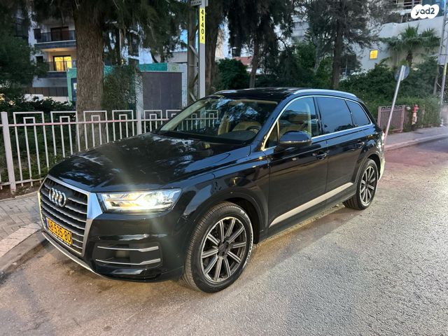 מודעת רכב אאודי Q7