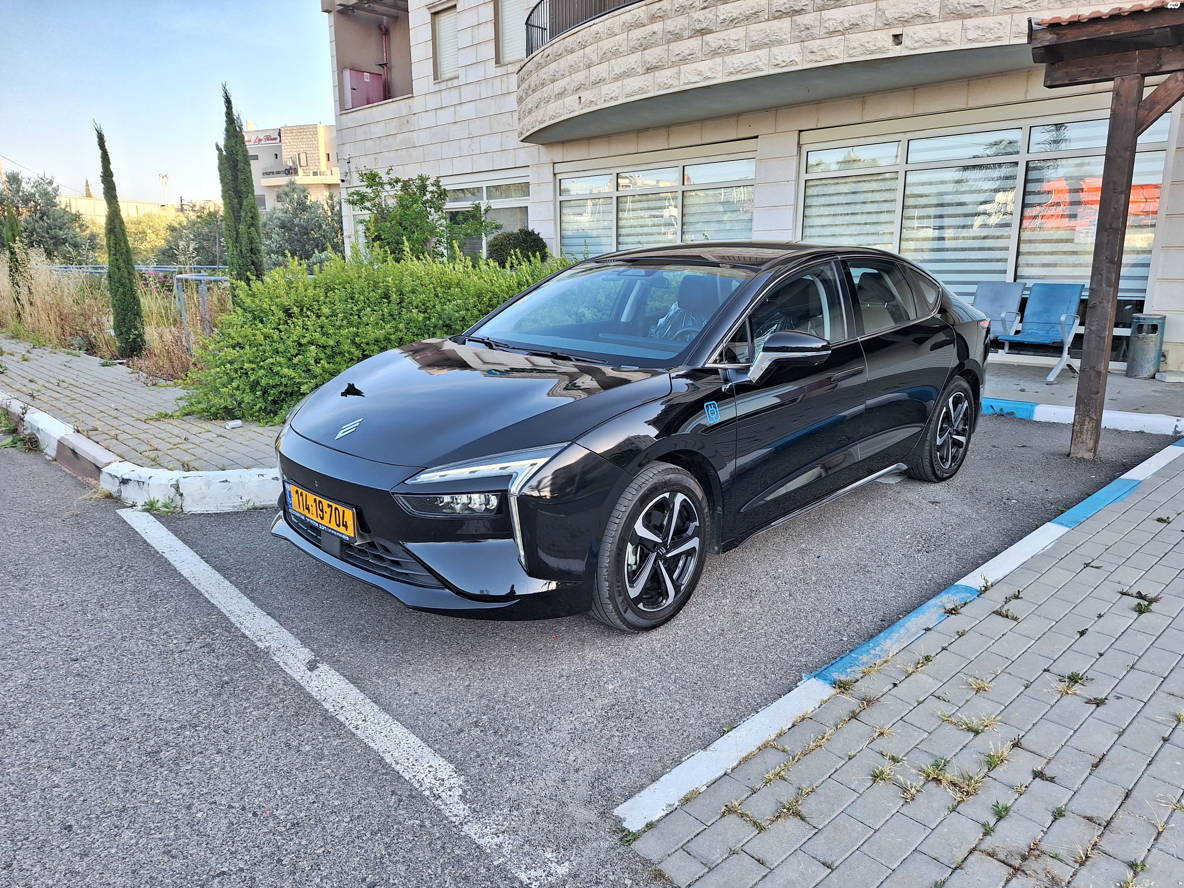 מודעת רכב אי.וי איזי Limo