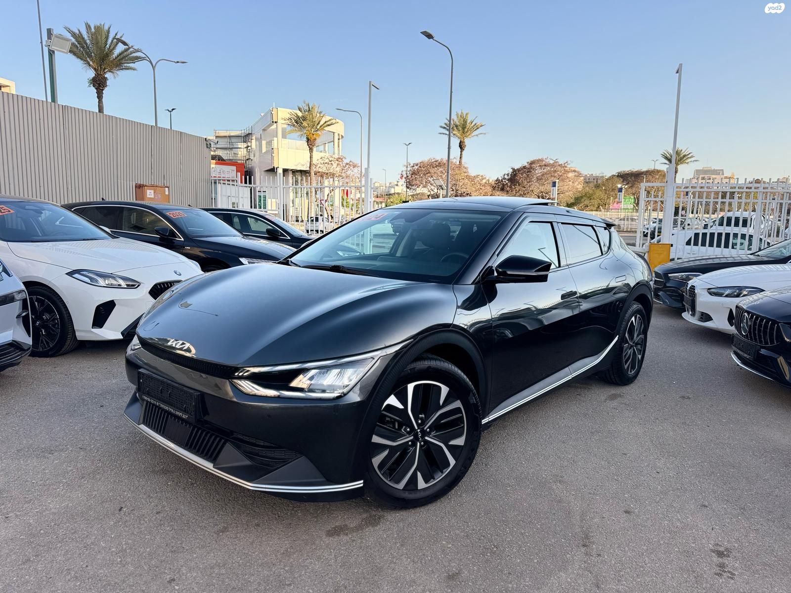 מודעת רכב קיה EV6