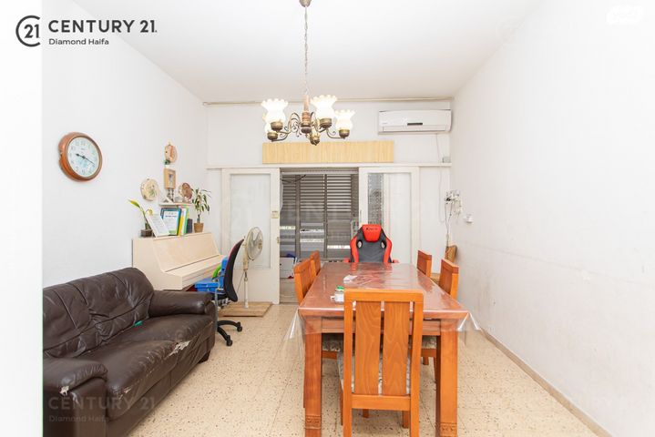 דירה, מרדכי אנילביץ', המושבה הגרמנית, חיפה