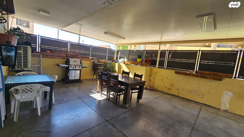 דירת גן, קרית מלאכי