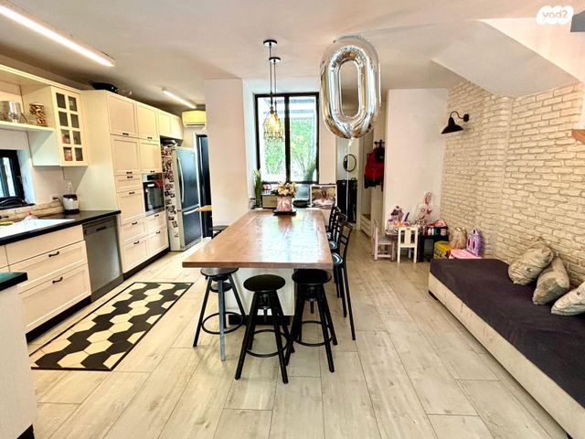 בית פרטי/ קוטג', קרית יערים, רמת השרון